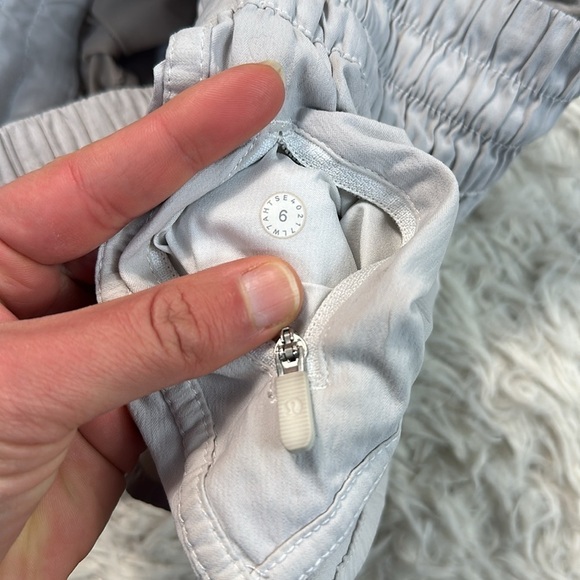 Lululemon Tracker Short V *4" White - Picture 4 of 5